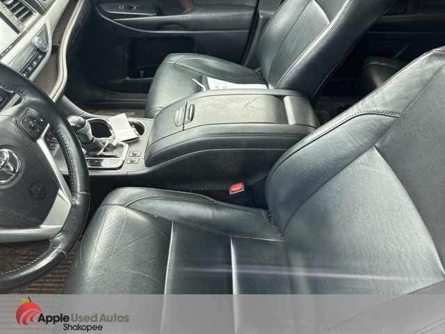 2017 Toyota Highlander XLE photo 4
