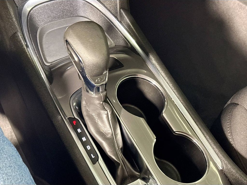 2023 Chevrolet Malibu 1LT photo 16