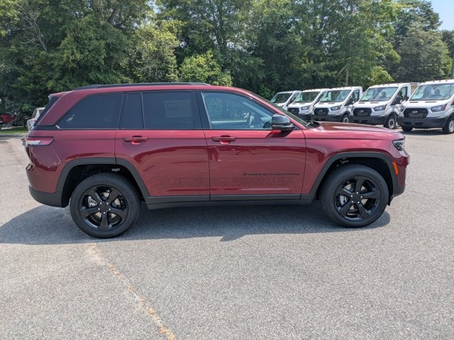 2025 Jeep Grand Cherokee Altitude X photo 3