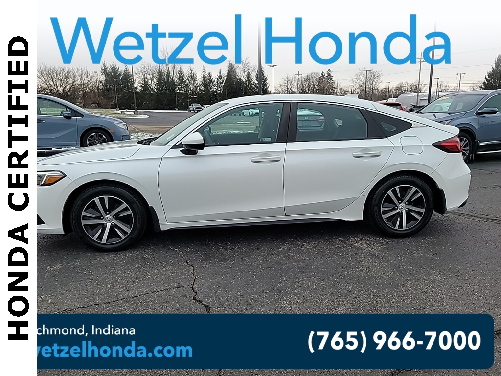 2024 Honda Civic Hatchback LX's photo