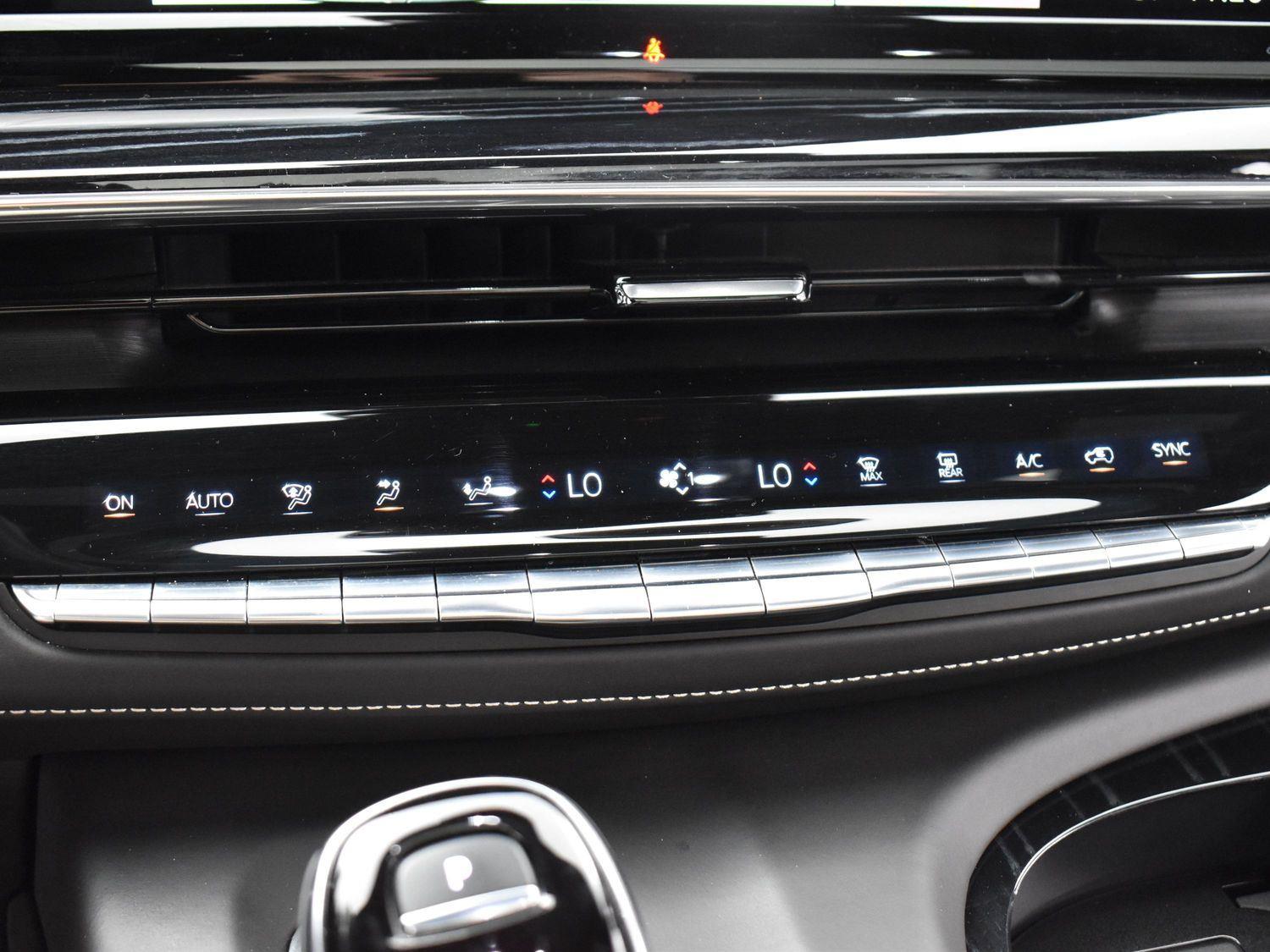 2023 Cadillac Escalade ESV V-Series photo 21