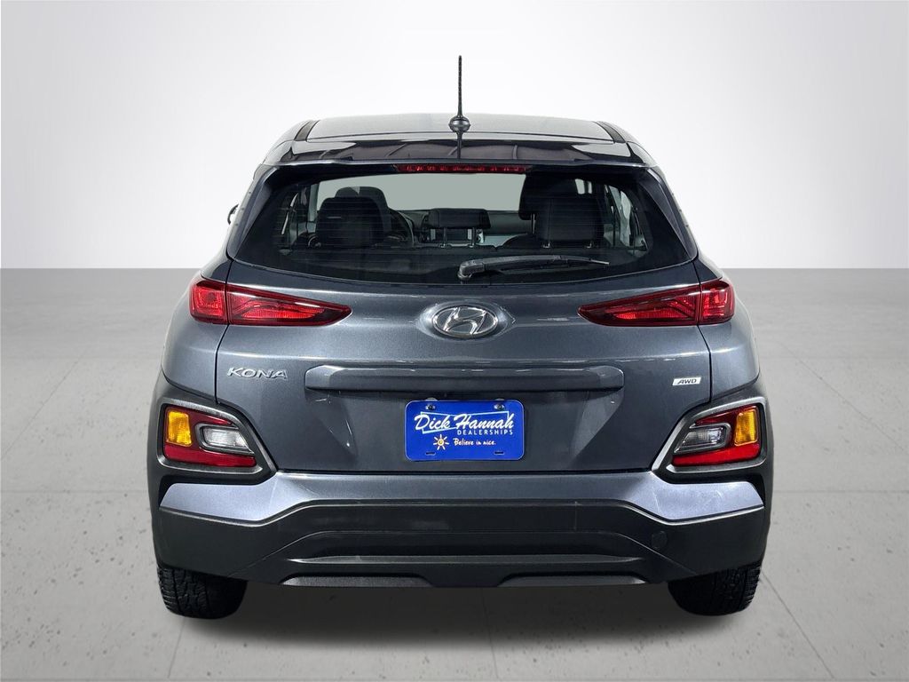 2021 Hyundai Kona SE photo 3