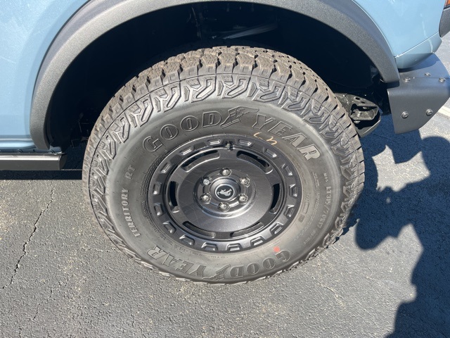 2025 Ford Bronco Badlands photo 3