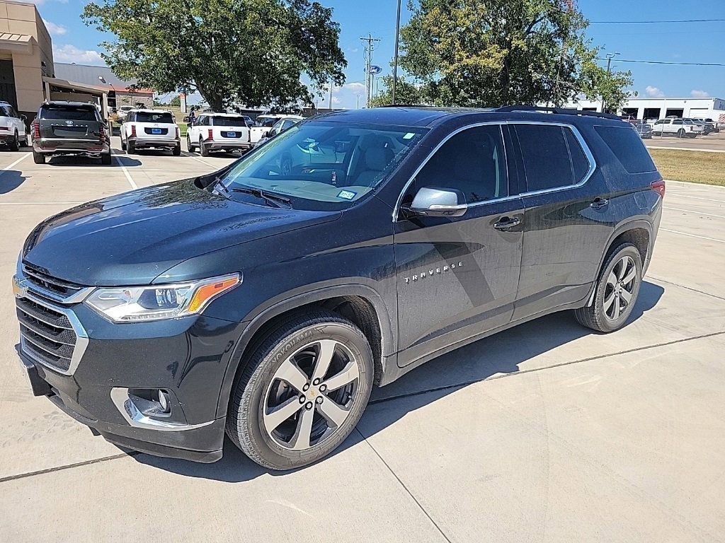 2019 Chevrolet Traverse 3LT photo 2