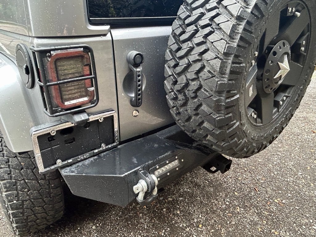 2017 Jeep Wrangler Unlimited Sahara photo 6