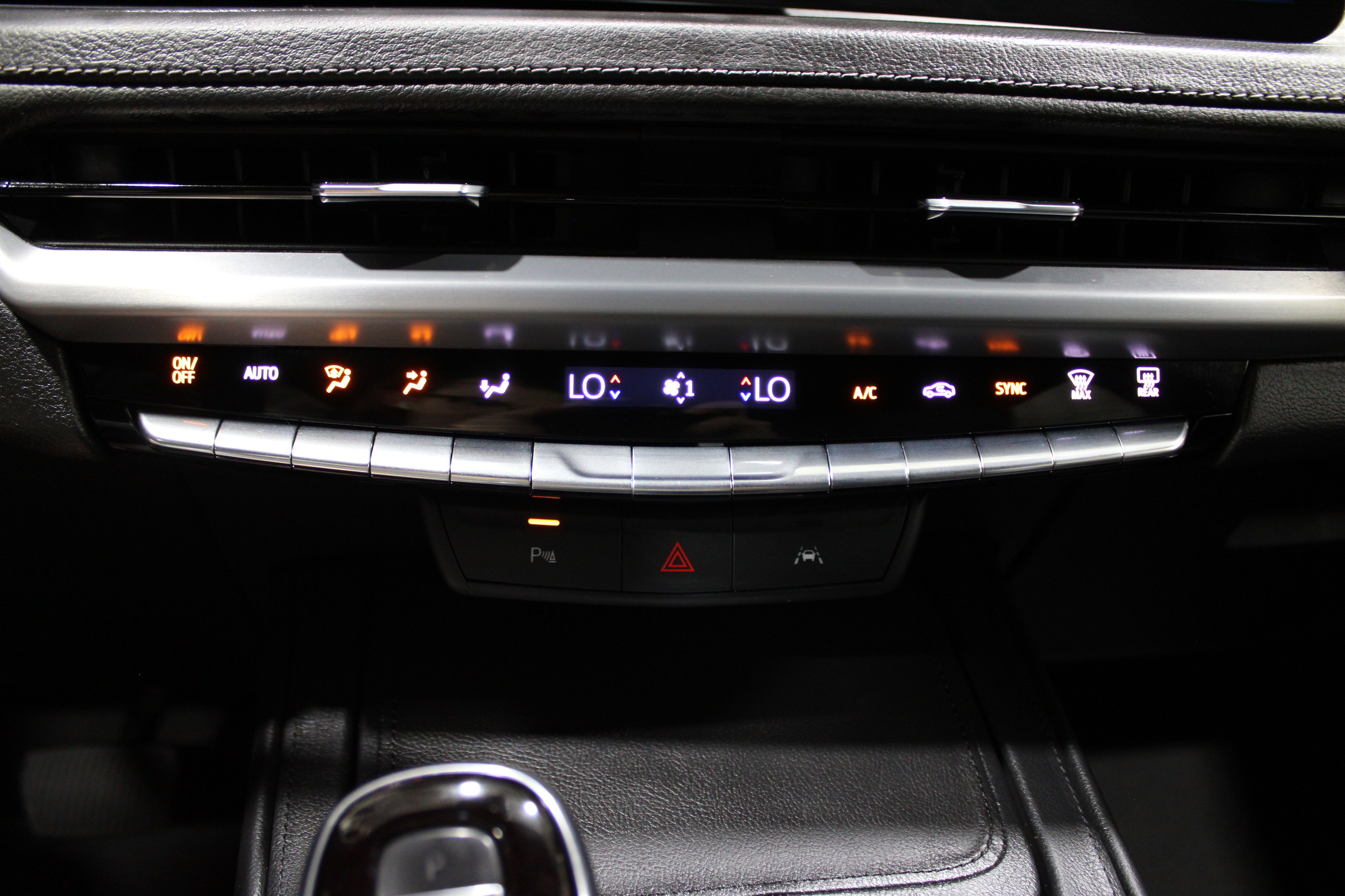 2025 Cadillac XT4 Premium Luxury photo 15