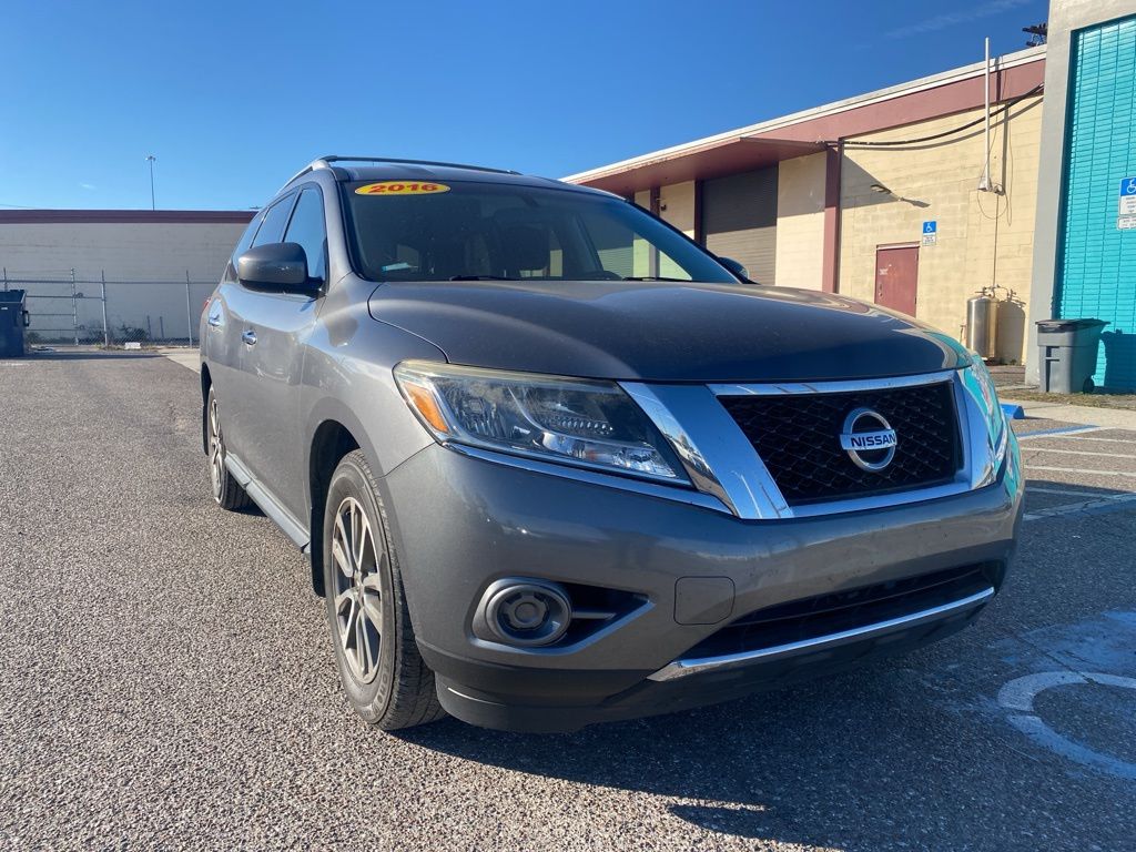 2016 Nissan Pathfinder S