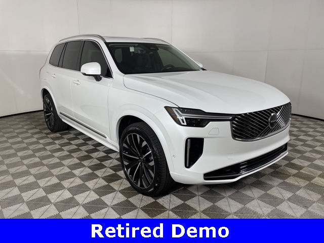 2025 Volvo XC90 T8 AWD Plus photo 2