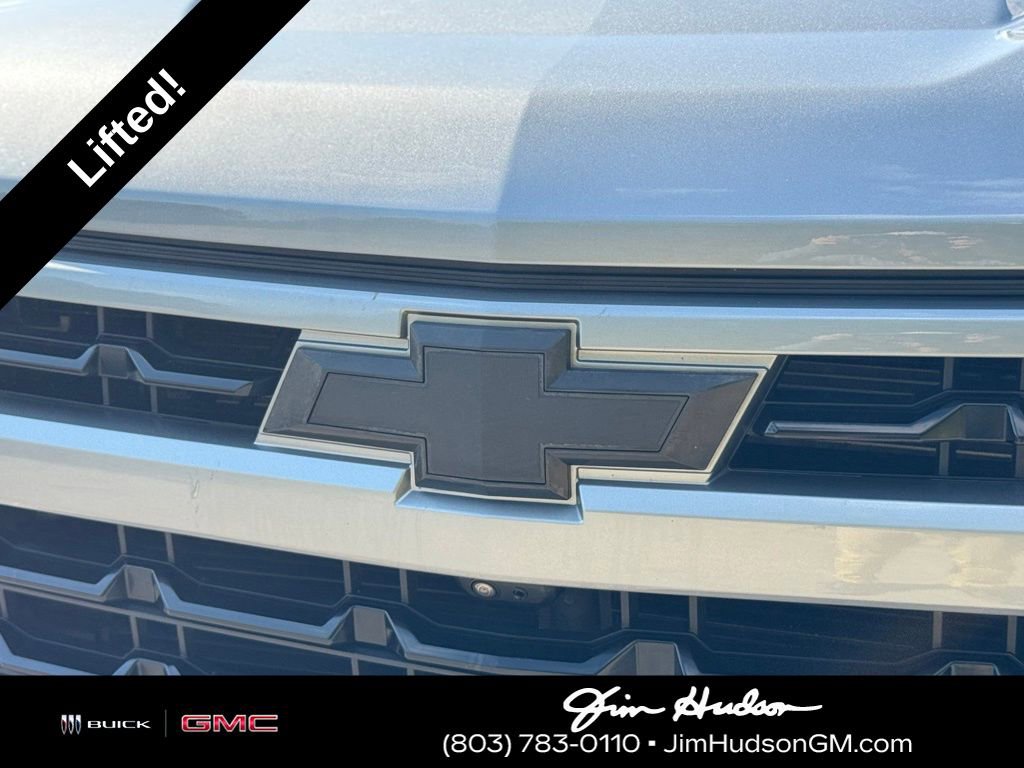 2023 Chevrolet Silverado 1500 RST photo 7