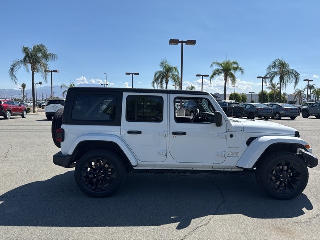 2023 Jeep Wrangler Sahara 4xe photo 9
