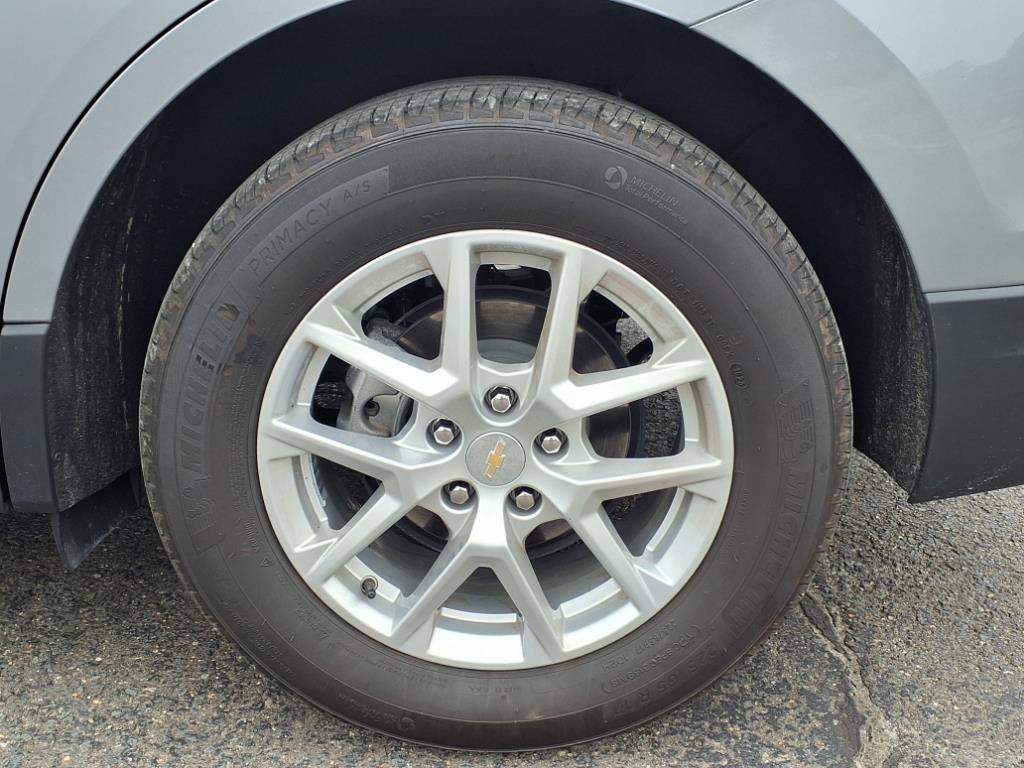 2023 Chevrolet Equinox LT photo 4