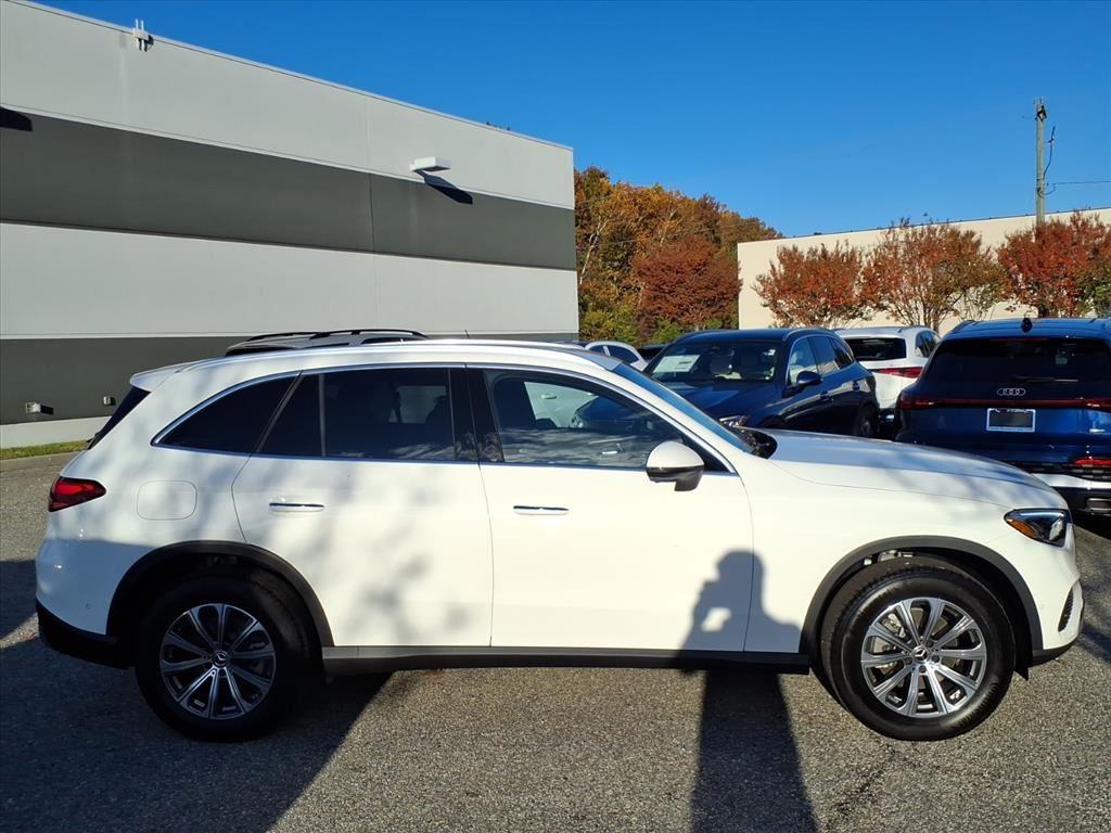 2026 Mercedes Benz GLC 300 photo 4