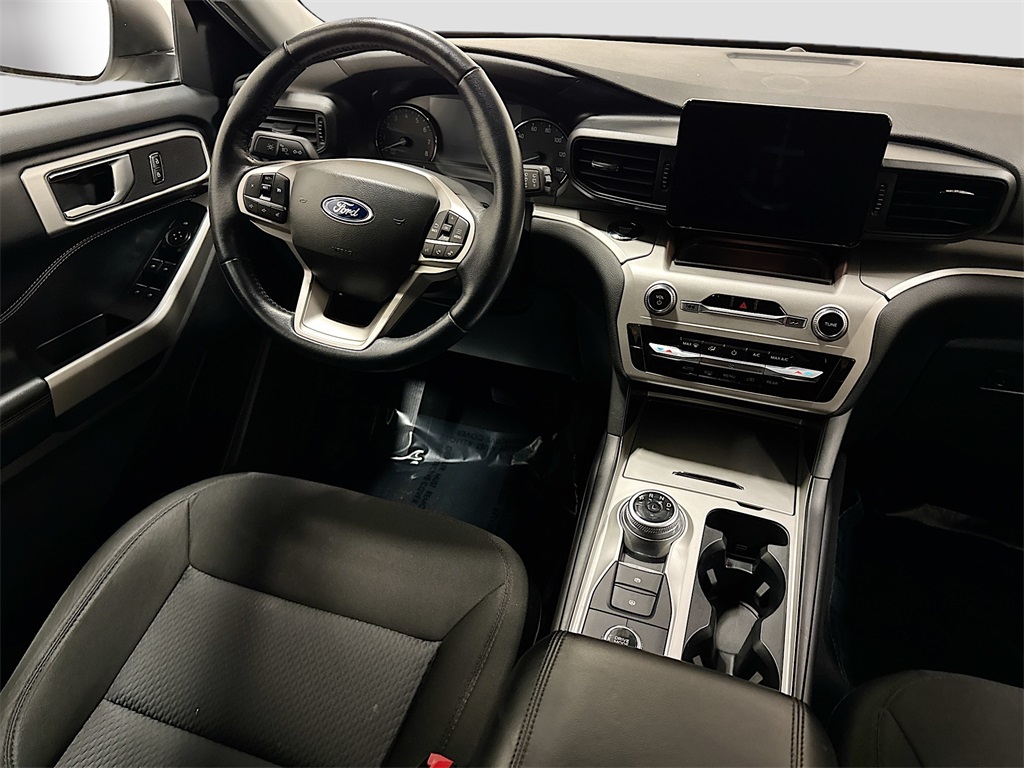 2022 Ford Explorer XLT photo 4