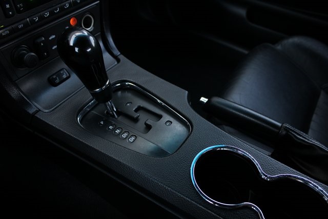 2005 Ford Thunderbird Base photo 7