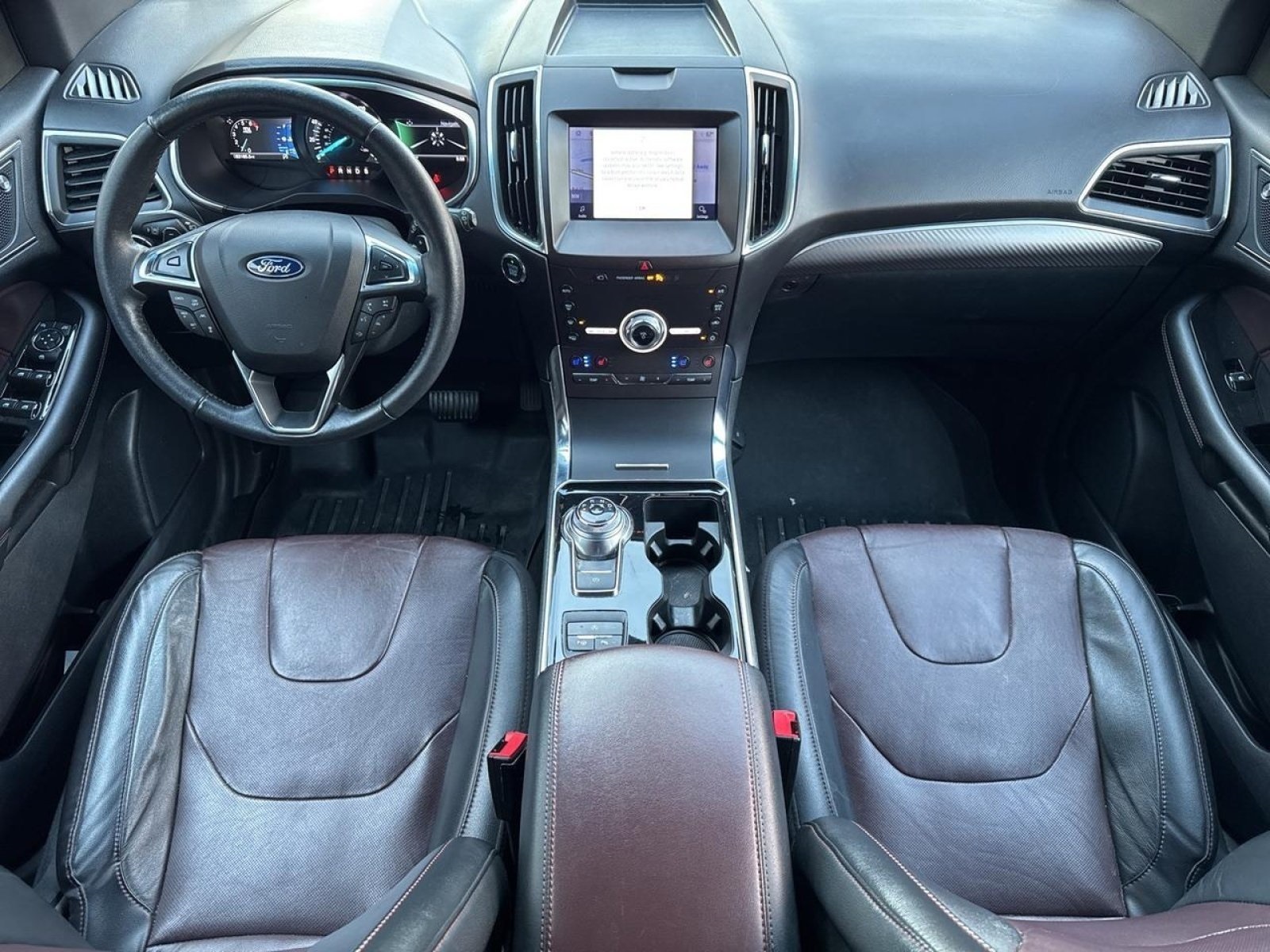 2020 Ford Edge Titanium photo 3