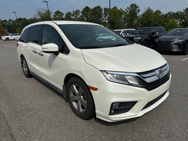 2018 Honda Odyssey EX photo 2