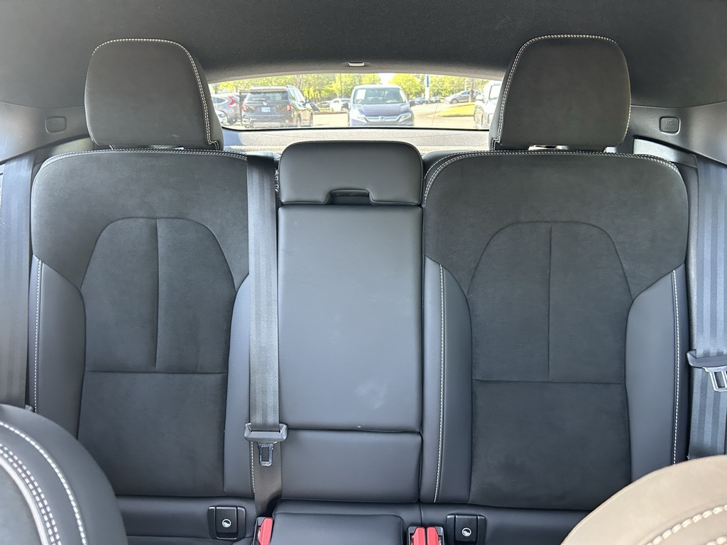 2023 Volvo C40 Recharge Ultimate photo 21