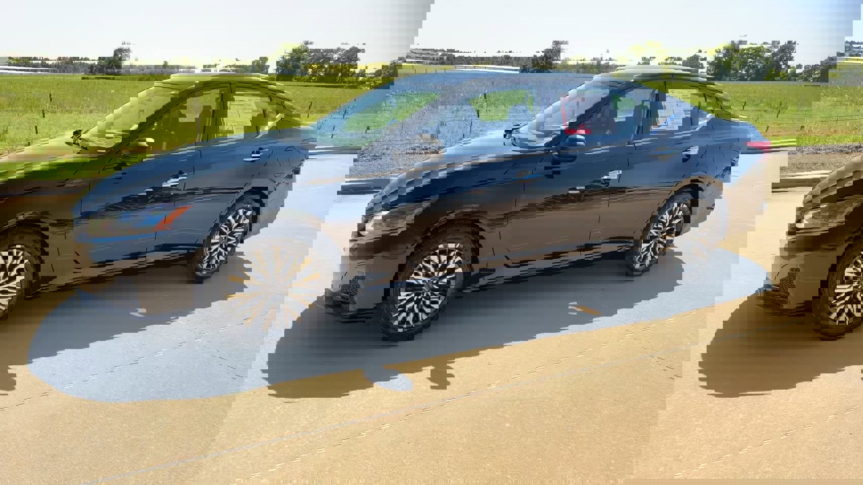 2024 Nissan Altima 2.5 SV photo 4