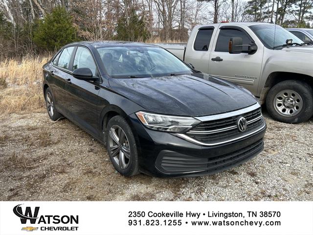 2024 Volkswagen Jetta SE's photo