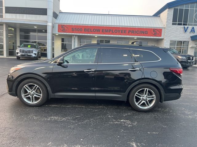 2017 Hyundai Santa Fe SE Ultimate photo 2