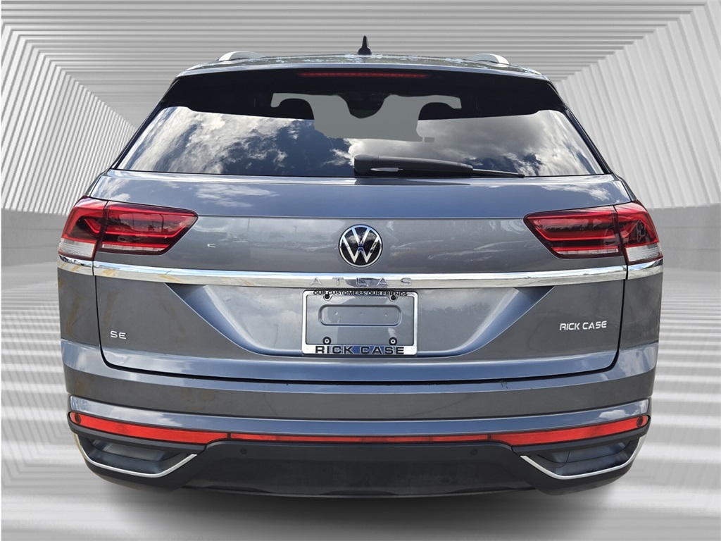 2022 Volkswagen Atlas Cross Sport SE Technology photo 2