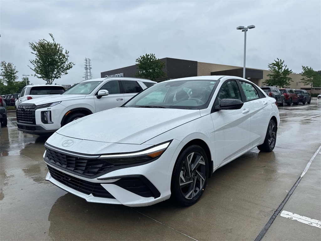 2025 Hyundai Elantra Blue's photo