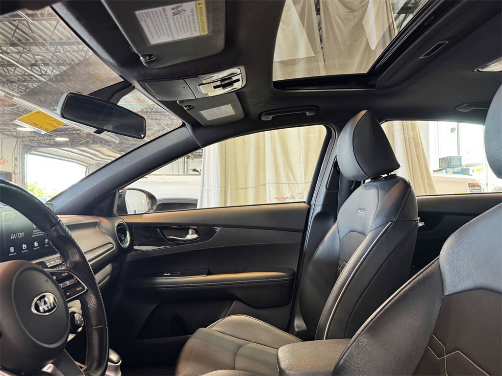2020 Kia Forte GT-Line photo 5