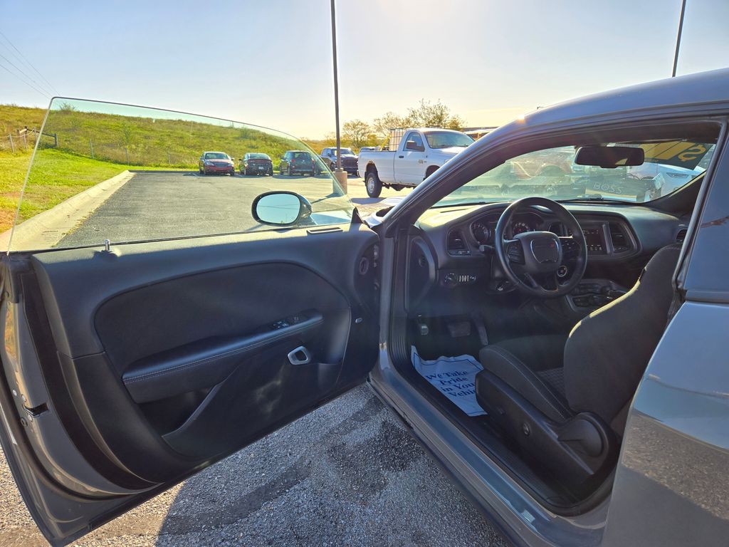 2023 Dodge Challenger GT photo 9