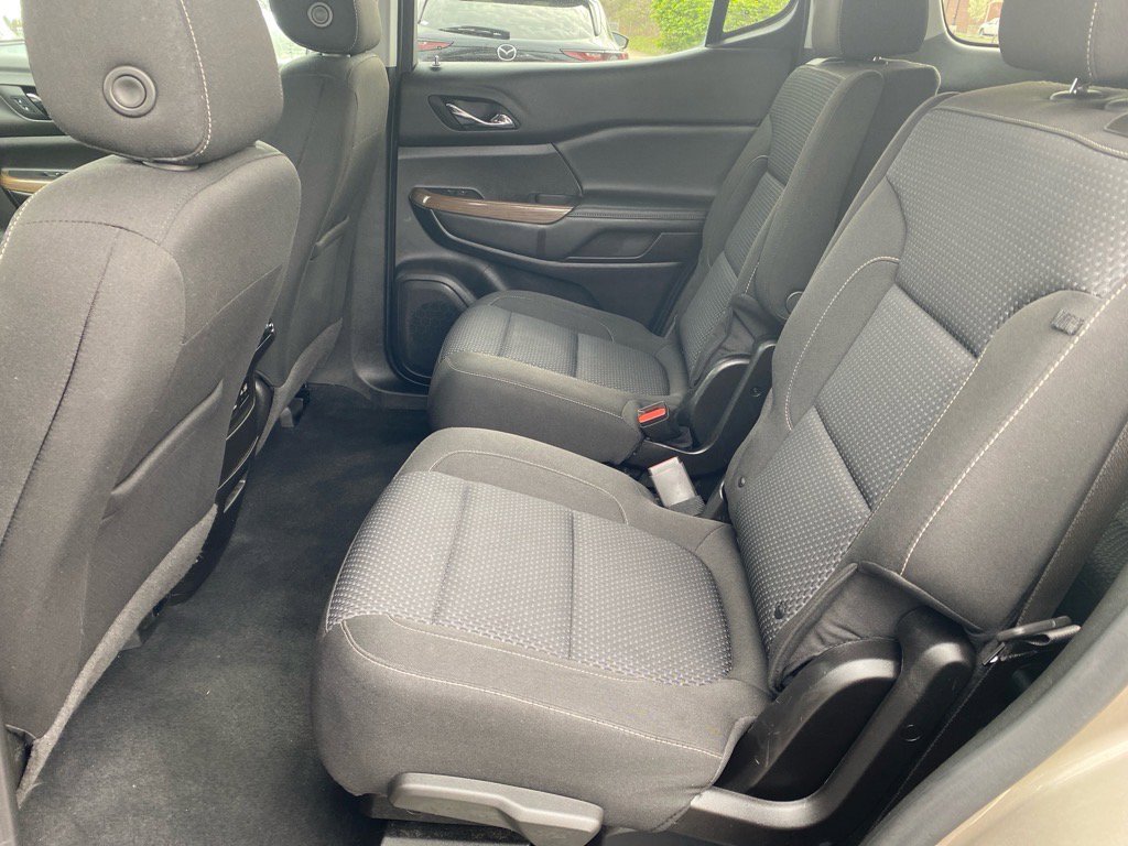 2022 Gmc Acadia SLE photo 22
