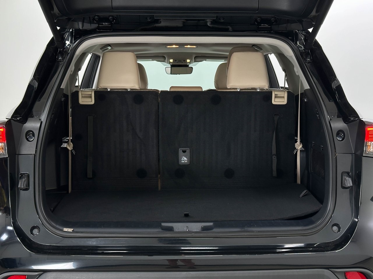2024 Toyota Highlander Hybrid XLE photo 17