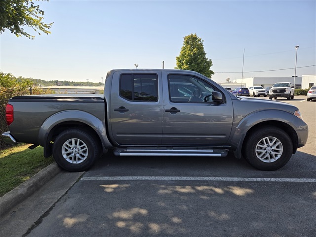 2020 Nissan Frontier SV photo 2