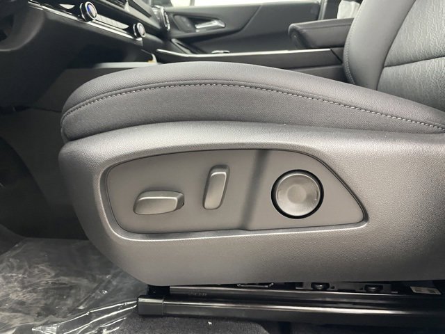 2026 Chevrolet Equinox LT photo 8