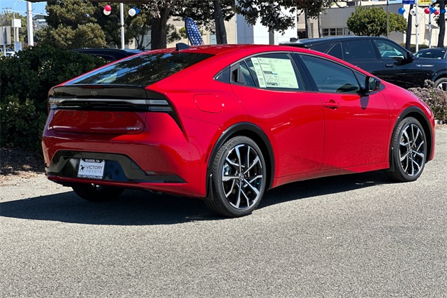 2026 Toyota Prius Plug-in Hybrid XSE photo 4