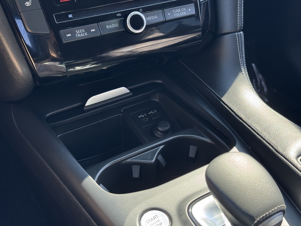 2021 Infiniti QX50 Luxe photo 14