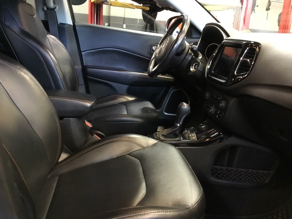 2020 Jeep Compass Limited photo 2