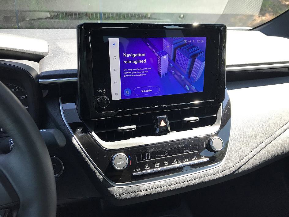 2024 Toyota Corolla XLE LE Premium SE photo 16