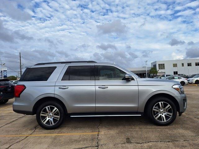 2022 Ford Expedition XLT photo 4