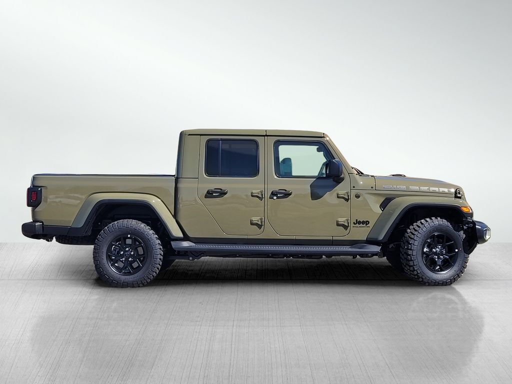 2025 Jeep Gladiator Sport photo 4