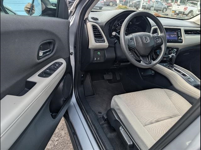 2021 Honda HR-V LX photo 5
