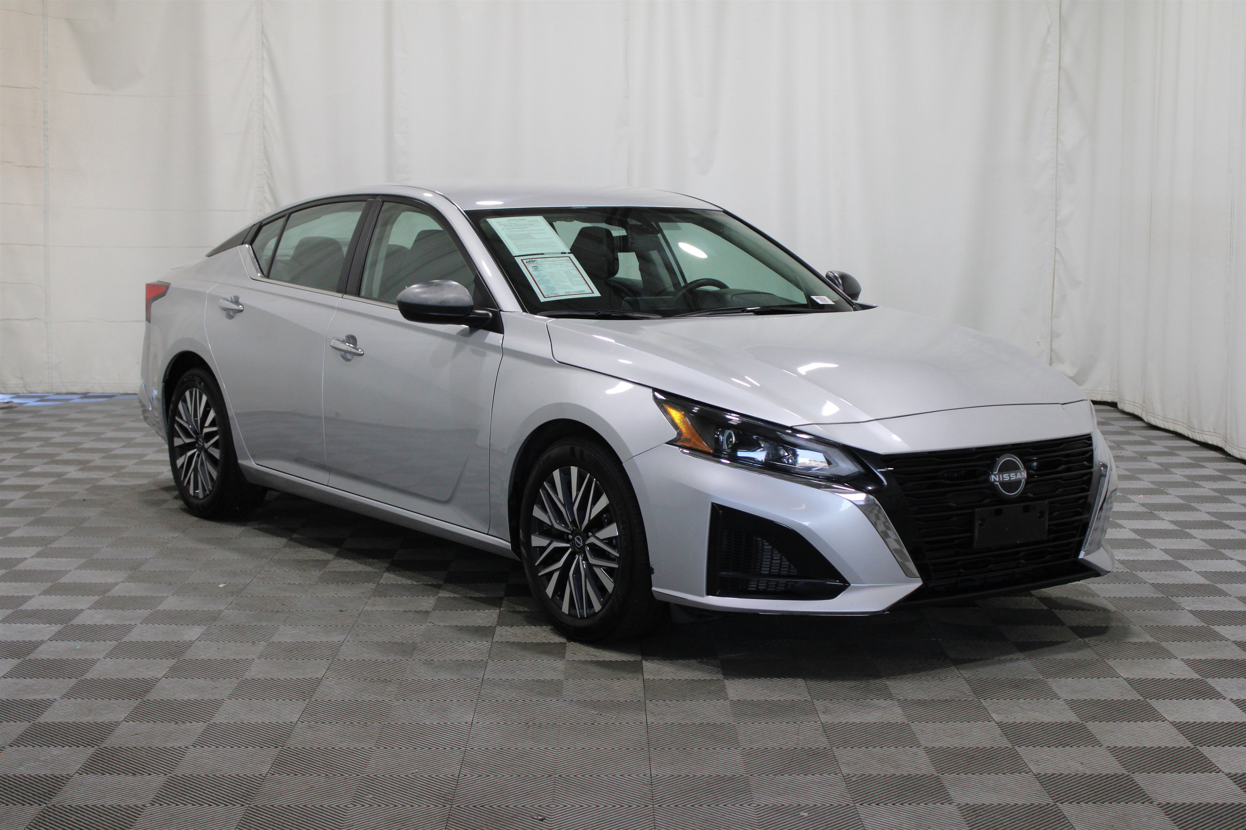 2024 Nissan Altima SV