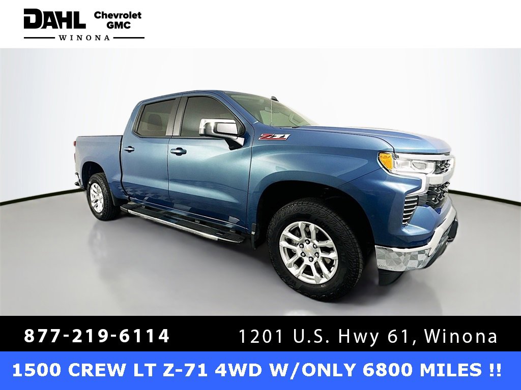 Used 2024 Lakeshore Blue Metallic Chevrolet LT image 1