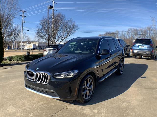 2022 BMW X3 30i's photo