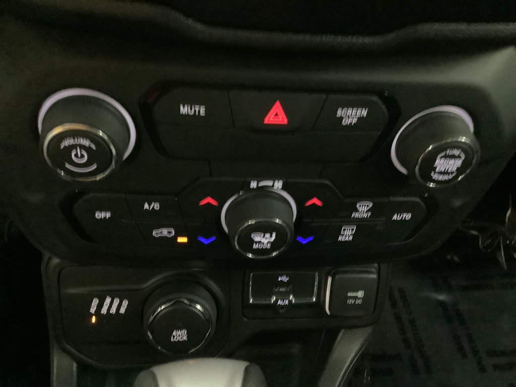 2018 Jeep Renegade Latitude North Edition photo 21