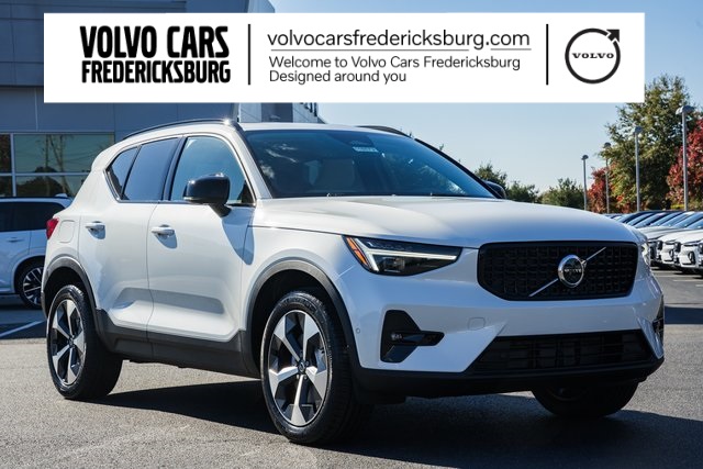 2026 Volvo XC40 Plus's photo