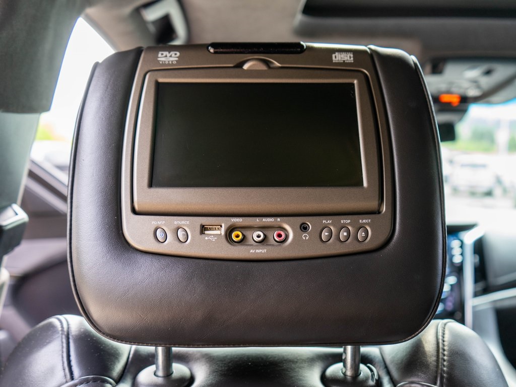 2018 Cadillac Escalade ESV Platinum photo 11
