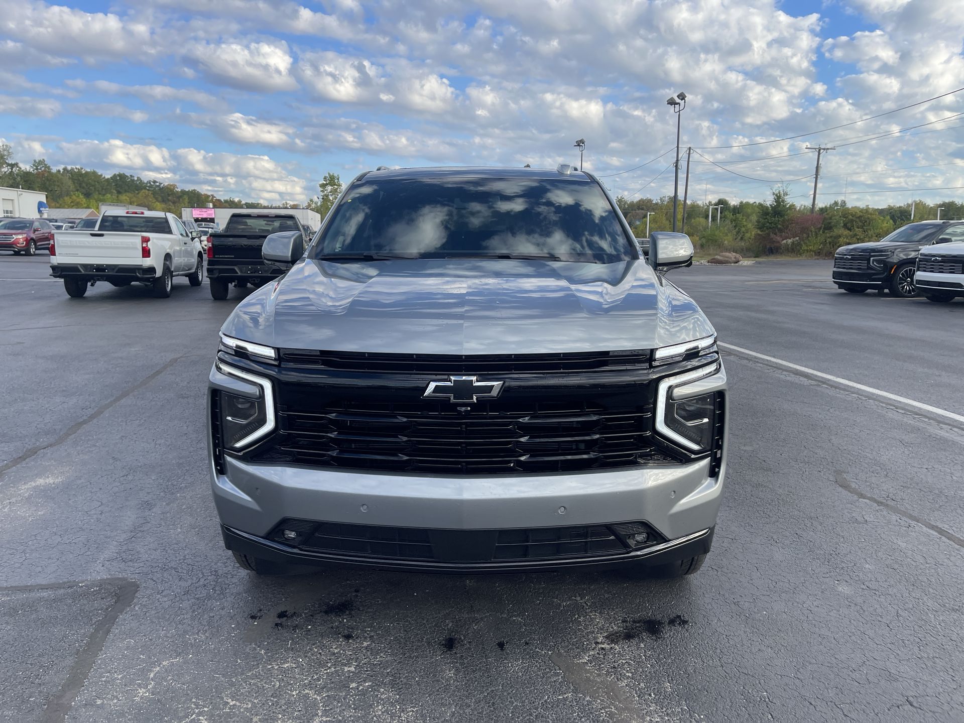 2026 Chevrolet Suburban RST photo 2