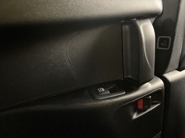 2026 Chrysler Pacifica photo 34
