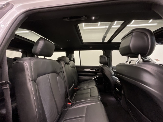 2022 Jeep Wagoneer Series II photo 10