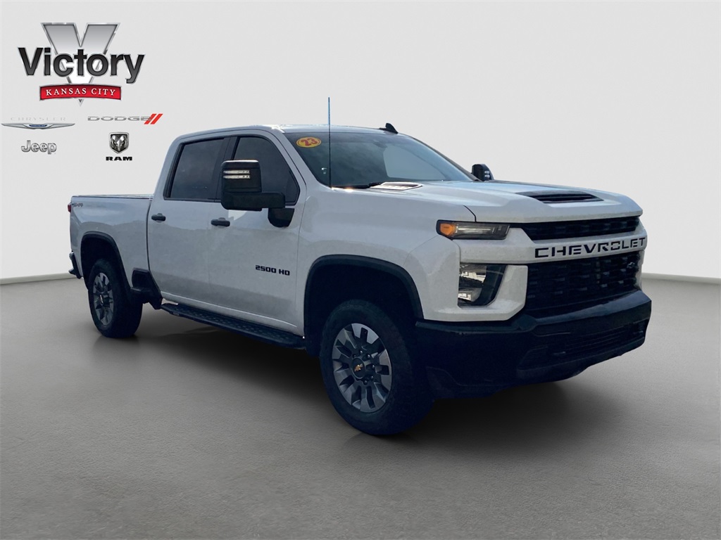 2023 Chevrolet Silverado 2500HD Custom's photo