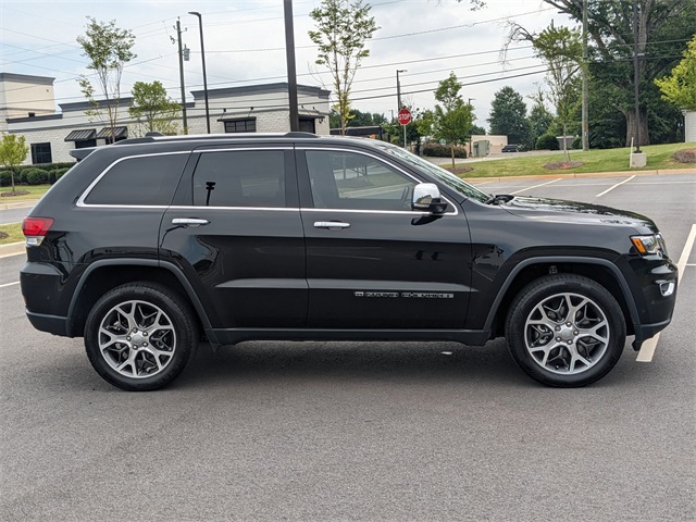 2022 Jeep Grand Cherokee Limited photo 2